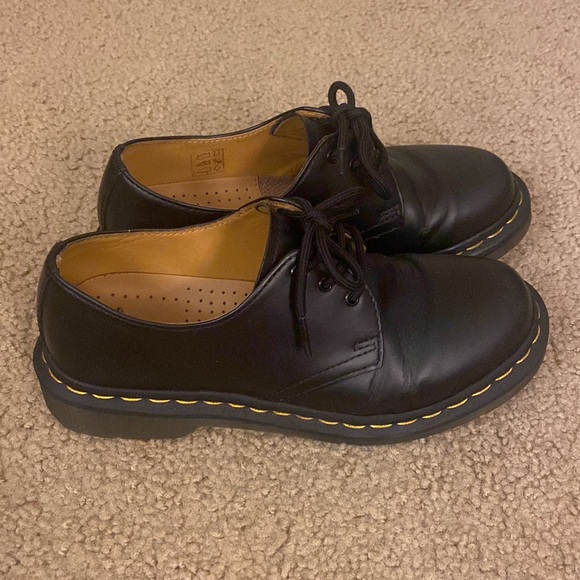 Dr. Martens - Picture 2 of 5